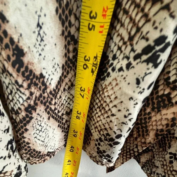 Hummingbird Womens Animal Print Long Sleeve Kimono Light Brown Size Medium-Large - Picture 4 of 13